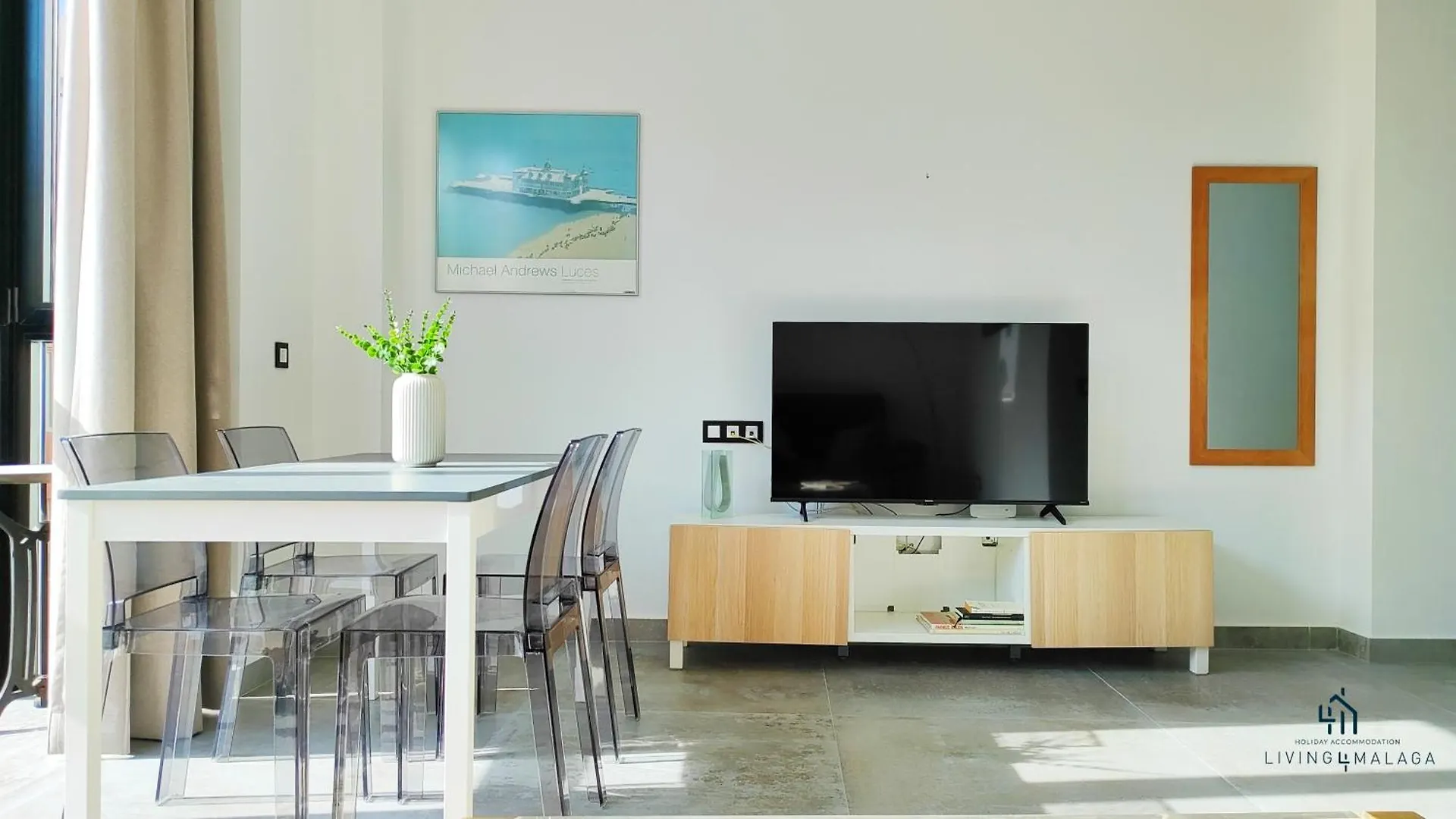 Living4Malaga Victoria Center Apartment  Malaga